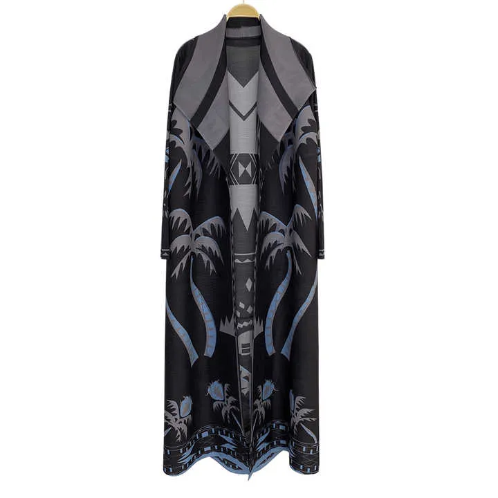 عبايات عمليه و انيقه , Practical and elegant abayas