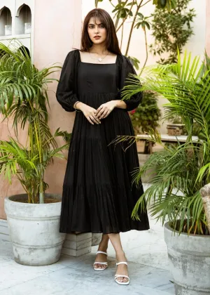 Black Solid Mulmul Square Neck Tiered Midi Dress