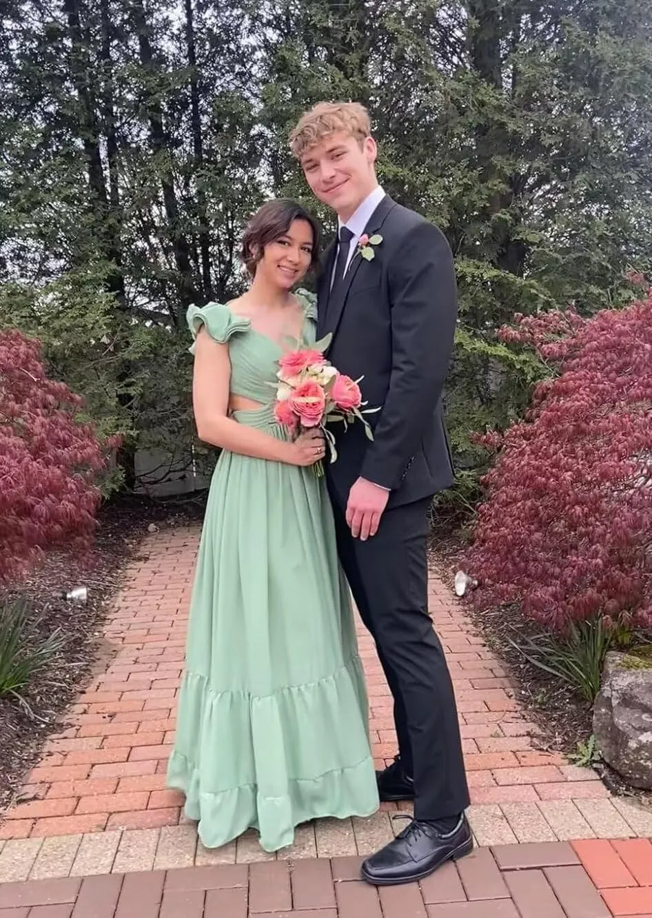 Chiffon Ruffle Prom Dresses for Women V Neck Long Bridesmaid Dresses Backless Formal Evening Gowns A Line