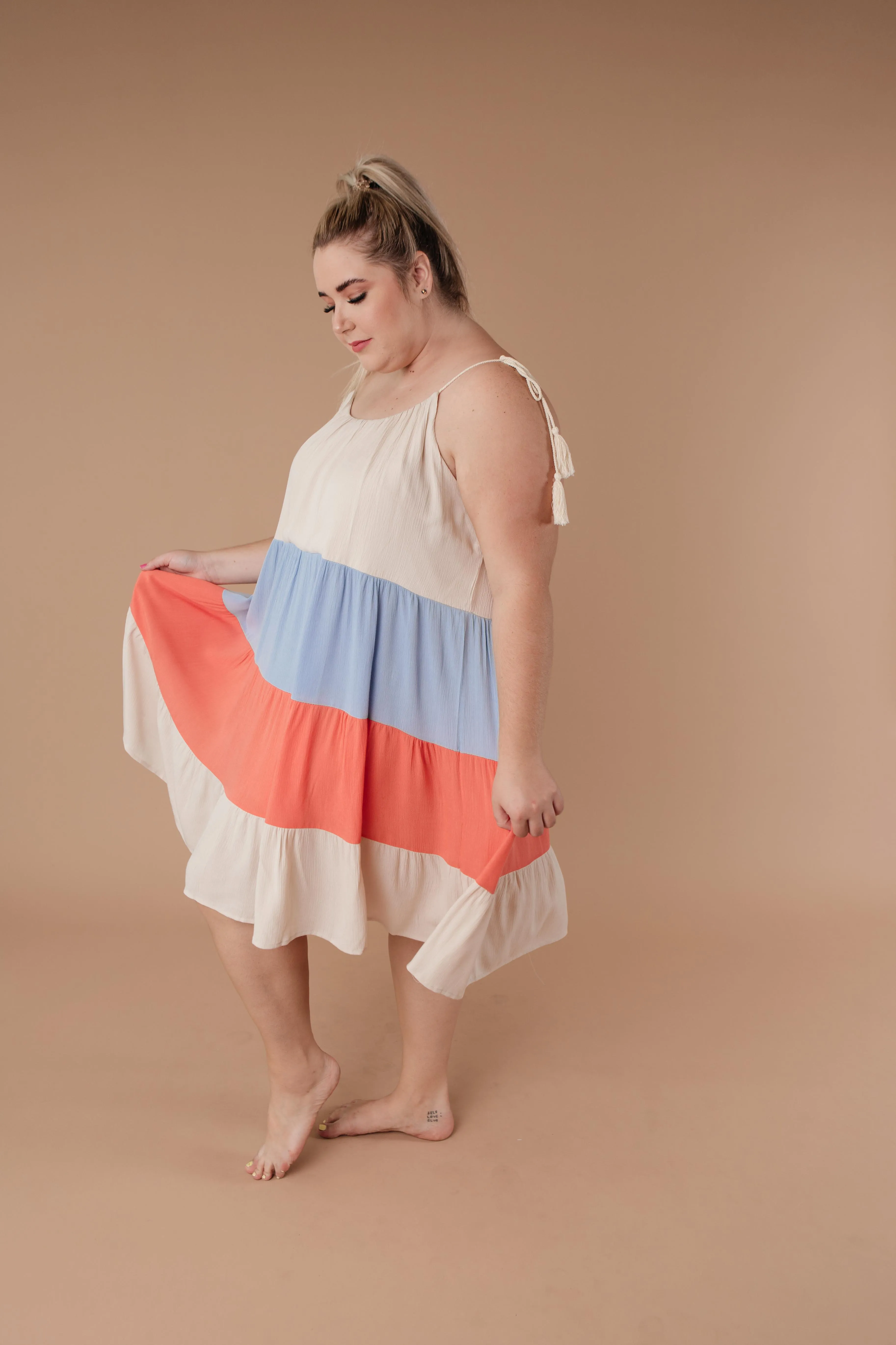 Color Block Ruffles Midi Dress In Coral
