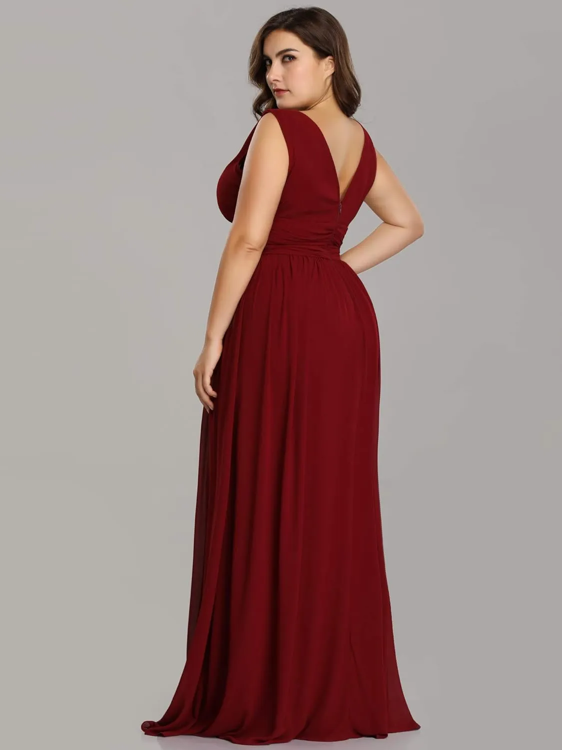 Ever-Pretty V Neck Sleeveless Pleated Chiffon Maxi Plus Size Formal Dresses for Women Bridesmaid Dresses 09016-DA