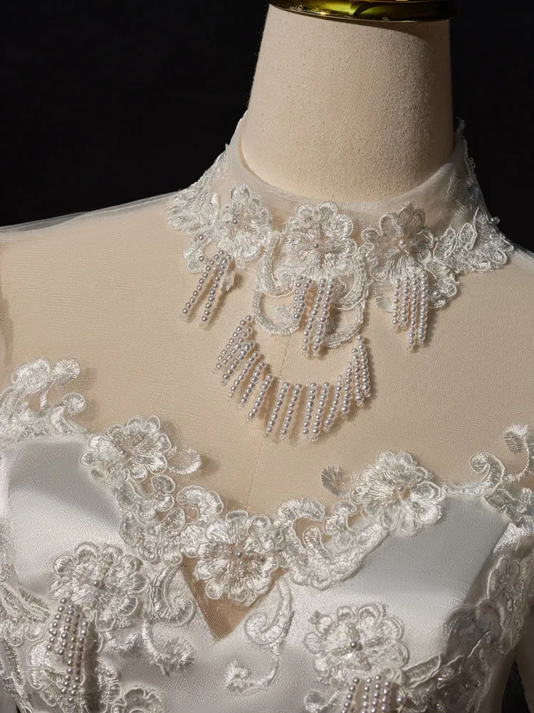 Gorgeous Vintage Satin Long Sleeves Appliques Wedding Dresses