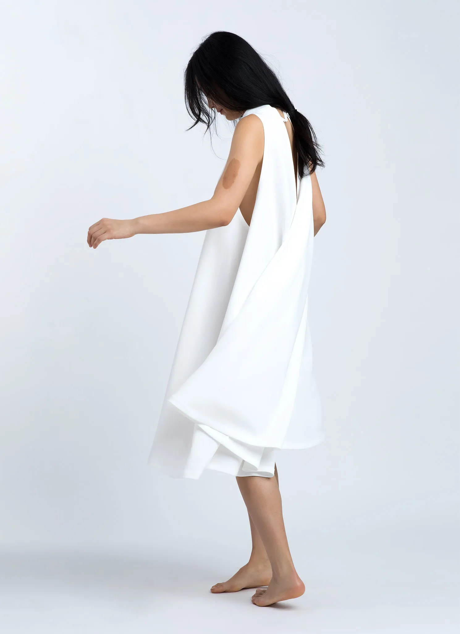 Punica Sleeveless V Back Dress / Size XS - White