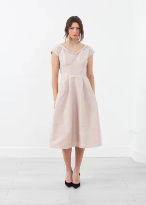 Robe Dress - A Stylish and Fashionable Choice