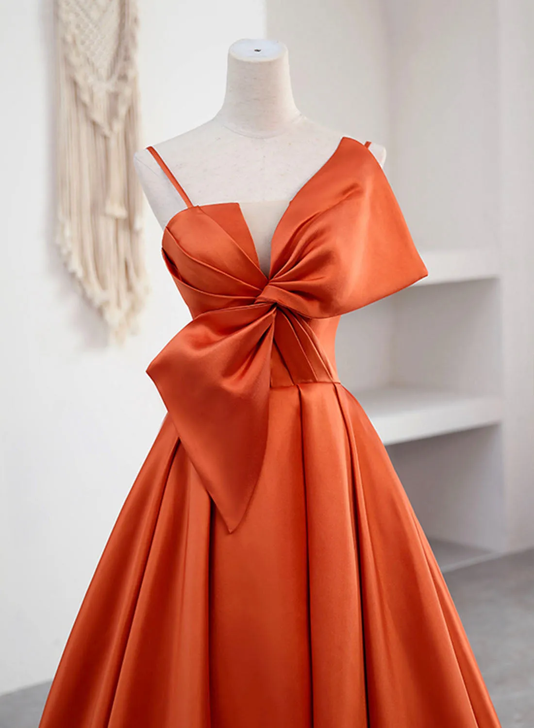 Elegant A-Line Floor-Length Orange Satin Prom Formal Evening Dress with Spaghetti Straps